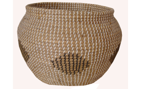 TT-160607- Round seagrass basket.