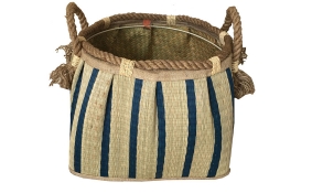 TT-160710 Seagrass basket, pattern color as it is.