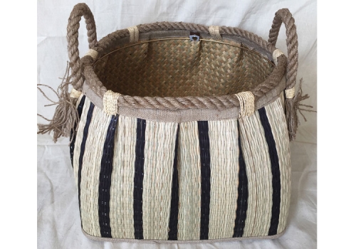 TT-160742 Seagrass basket, pattern color as it is