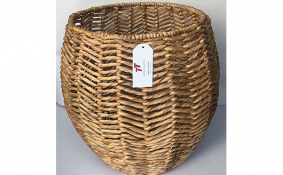 TT-190150 Water hyacinth basket.