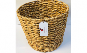 TT-190159 Water hyacinth basket.