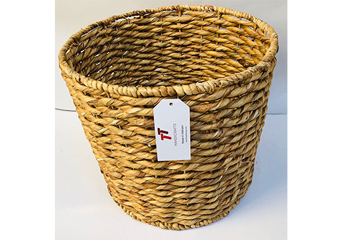 TT-190159 Water hyacinth basket.