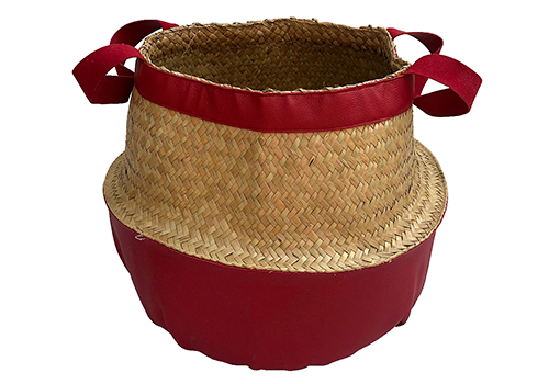 TT-190174 Palm leaf basket.